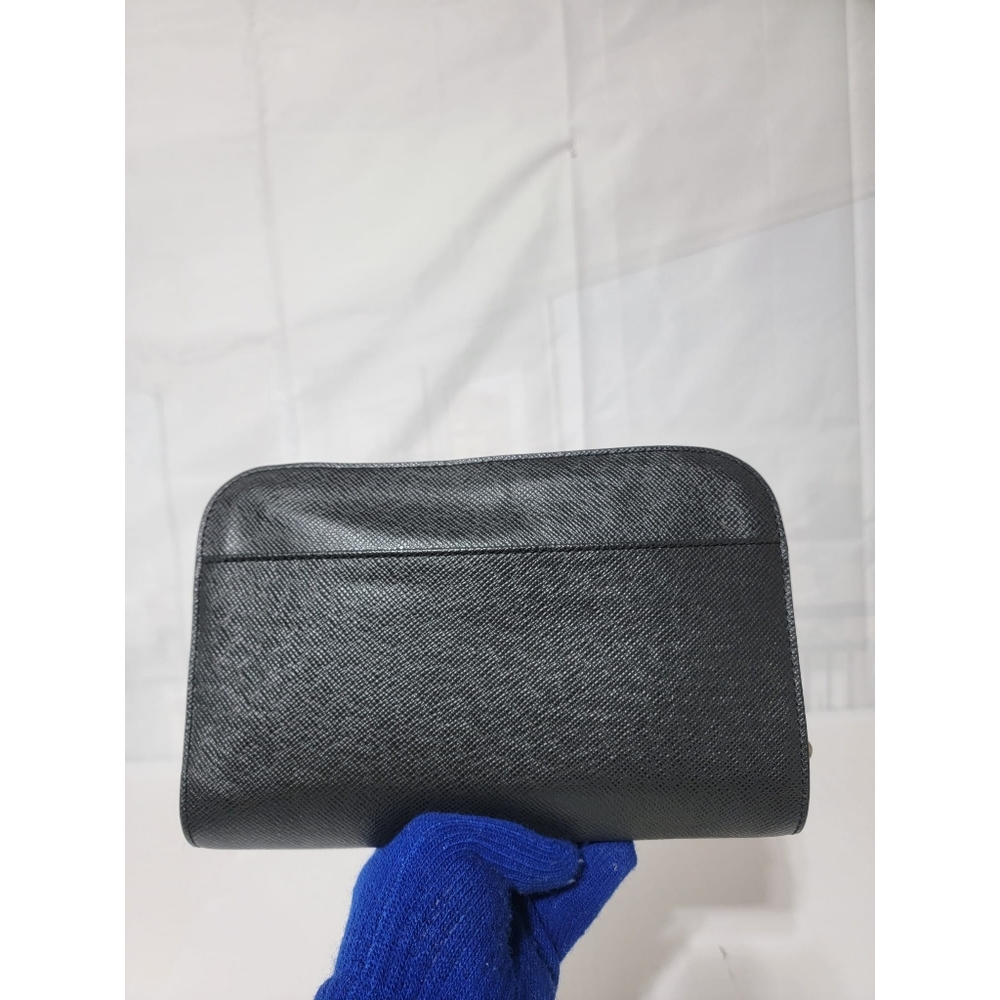 LOUIS VUITTONTaiga Baikal Pochette Ardoise - Picture 6 of 14